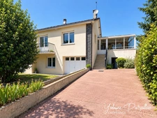Pour des investisseurs : 2 logements loués, LES ESSARTS EN BOCAGE (85)