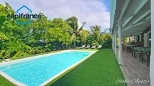 Villa contemporaine T6 avec piscine secteur calme et prisé
