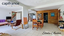Villa T4 + Large apartment and a Sea view