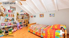 Villa spacieuse T6 avec piscine et son appartement T3 secteur calme et recherché