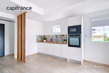 Villa T4 de 150 m2 et sa dépendance T3 de 100 m2 vue mer 