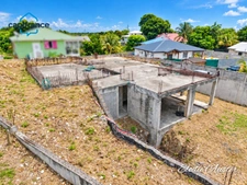 Villa T4 à achever dans un secteur prisé de St François