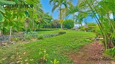 Spacious 6-room villa with swimming pool and its 3-room apartment in a quiet area 