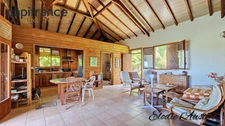 Villa T4 + Large apartment and a Sea view