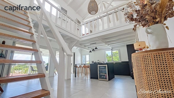 Villa T5 contemporaine vue mer et un appartement T3