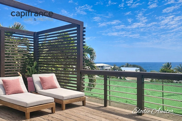 Villa T4 de 150 m2 et sa dépendance T3 de 100 m2 vue mer 