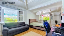 5-room villa with sea view and 4 apartments