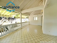 Maison viager à vendre 4 pièces BAIE MAHAULT (971)