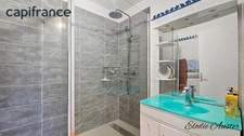 Spacious 6-room villa with swimming pool and its 3-room apartment in a quiet area 