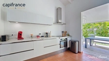 Property T4 and its outbuilding  