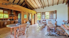 Villa T4 + Large apartment and a Sea view