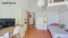 Property T4 and its outbuilding  