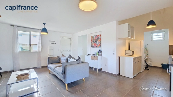 Villa T4 en duplex à louer avec Jacuzzi
