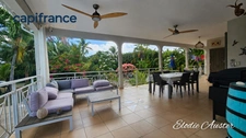 Villa T6 pièces Piscine et Grand jardin arboré  BAIE MAHAULT (971)