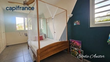 Villa T6 pièces Piscine et Grand jardin arboré  BAIE MAHAULT (971)