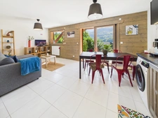 Haute Savoie (74), à vendre SAMOENS - Domaine skiable Grand Massif - Appartement T4 en rez de jardin