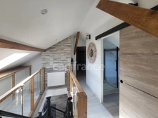 A seulement 7 minutes de Genlis, LONGCHAMP, belle maison spacieuse de 148 m² avec deux garages et piscine