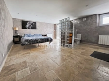 A seulement 7 minutes de Genlis, sur la commune de LONGCHAMP, charmante maison d'une surface de 148 m²