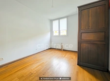 AUXONNE, Appartement T4 de 77 m² en bord de Saône