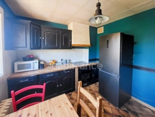 ETEVAUX, Maison sur sous-sol complet – 2 chambres et 1 bureau