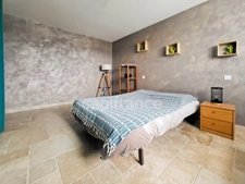 A seulement 7 minutes de Genlis, sur la commune de LONGCHAMP, charmante maison d'une surface de 148 m²
