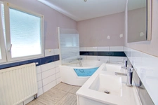 Doubs (25), à vendre Besançon, Les Montboucons, Maison 235 m2 ( T4 + T3 ) + terrain de 669 m2 