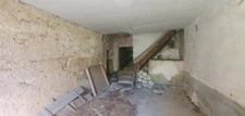 Doubs (25), à vendre Le Val, terrain de 1732 m2 + bâtisse en ruine de 447 m2 au sol