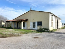 Maison à vendre de plain-pied 94m² sur une parcelles de 13 300 m² proche centre ville de FRONTIGNAN (34)