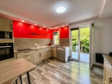 Maison de plain-pied 5 pièces de 204 m² avec piscine sur plus de 2 000 m² de terrain COURNONTERRAL (34)