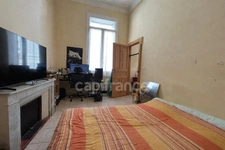 RARE À SÈTE – T4 SPACIEUX AVEC COUR PRIVÉE – QUARTIER THÉÂTRE