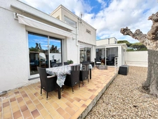 À VENDRE Carnon plage 34130 - Villa+Appartement - 8 pièces, 180m² - 5 chambres - garage - 2 terrasses -véranda- jardin - Proche mer - MAUGUIO (34)
