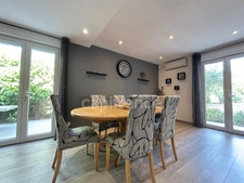 Maison de plain-pied 5 pièces de 204 m² avec piscine sur plus de 2 000 m² de terrain COURNONTERRAL (34)