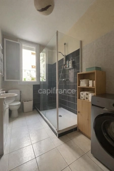 RARE À SÈTE – T4 SPACIEUX AVEC COUR PRIVÉE – QUARTIER THÉÂTRE