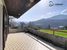 House to renovate on a large basement with 2 garages and convertible attic space in Vimines (73)
