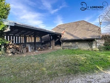 House to renovate on a large basement with 2 garages and convertible attic space in Vimines (73)