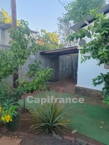 Terrain avec une maison type SIM à vendre en centre-ville de MAMOUDZOU (976)