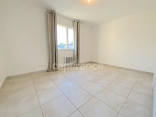 Maison à vendre 4 pièces CALLIAN (83)