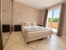Maison à vendre 8 pièces CALLIAN (83)