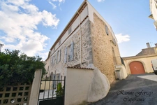 Maison de village 189m2 avec jardin à vendre 6 pièces COLOMBIERS (34)