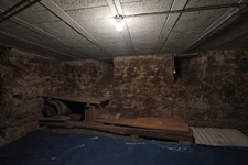 A vendre à SAINT HYMETIERE sur VALOUSE (A 1 heure de Lyon ou de Genève et 35 minutes d'Oyonnax ou de Lons le Saunier) Très belle maison de village