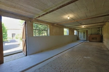 A vendre à SAINT HYMETIERE sur VALOUSE (A 1 heure de Lyon ou de Genève et 35 minutes d'Oyonnax ou de Lons le Saunier) Très belle maison de village
