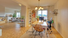 Apartment in the L'étoile residence for sale, 4/5 rooms, top floor, Istres