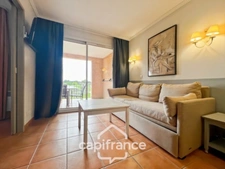 Appartement de 33m2 vue exceptionnelle sur le parcours, une chambre meublé, équipé et décoré