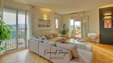 Apartment in the L'étoile residence for sale, 4/5 rooms, top floor, Istres
