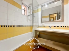 Appartement de 33m2 vue exceptionnelle sur le parcours, une chambre meublé, équipé et décoré