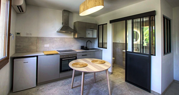 Appartement à louer 1 pièces MIRAMAS (13)