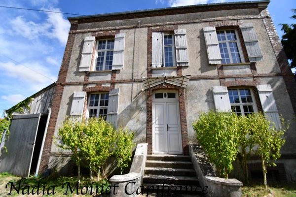 SERAZEREUX (28)- Ancien Presbytère 139 m2-3 chambres et jardin arboré de 915 m2