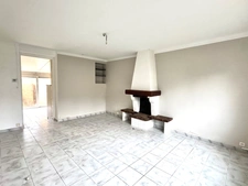SAINT NAZAIRE-MAISON DE 57m2-3 PIÈCES-TERRAIN 261m2-GARAGE-PLACES DE PARKING POSSIBLE PROFESSIONNEL