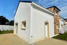 LE POULIGUEN HOUSE OF 99M2+15M2 - LAND 258M2 - SEA VIEW - CLOSE TO SHOPS