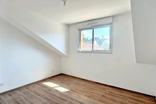 LE POULIGUEN HOUSE OF 99M2+15M2 - LAND 258M2 - SEA VIEW - CLOSE TO SHOPS